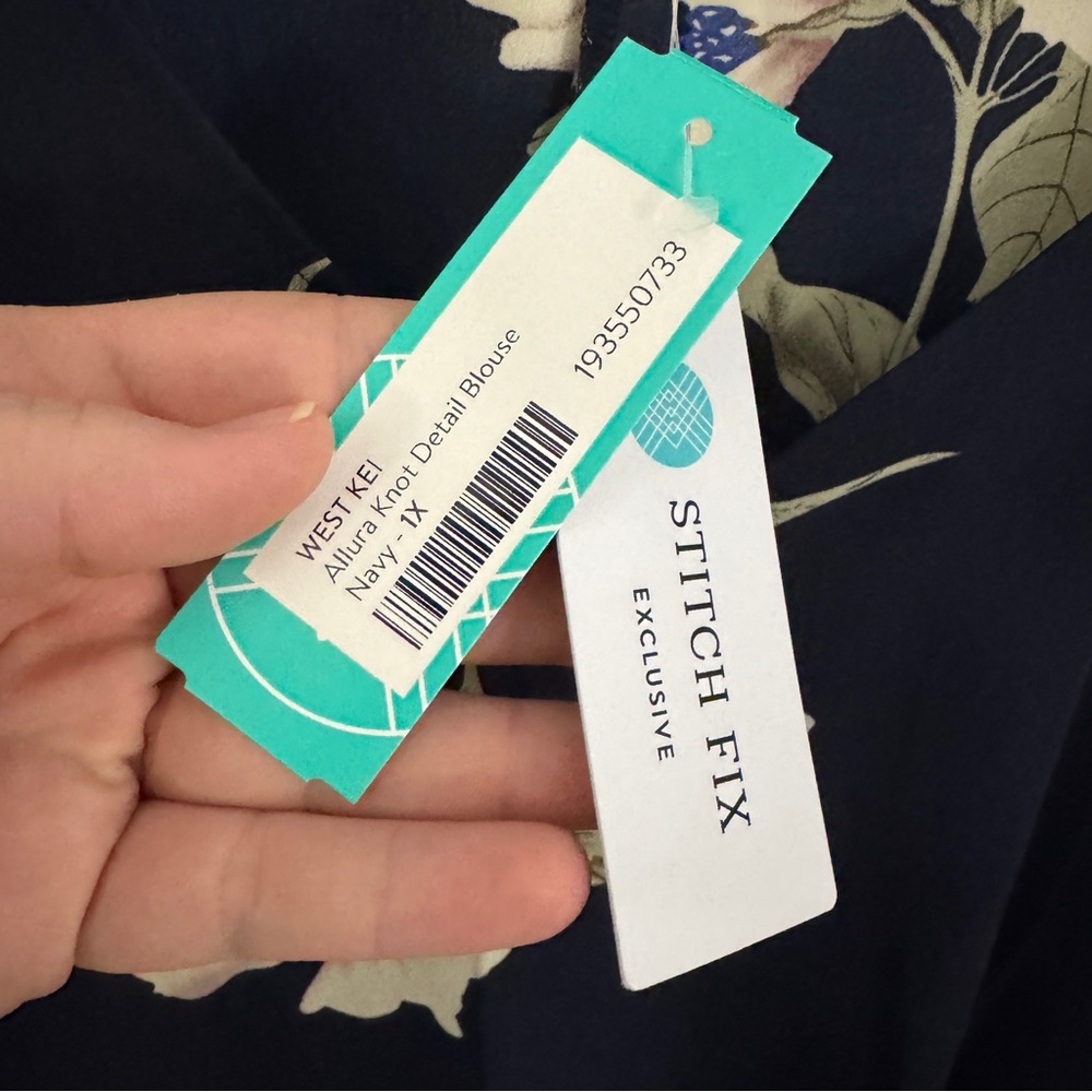 WEST KEI Stitch Fix Allura Knot Detail Front Top - Picture 6 of 11